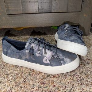 Sperry Crest Vibe Camo Blue Women’s Sneakers Size 10 STS86916